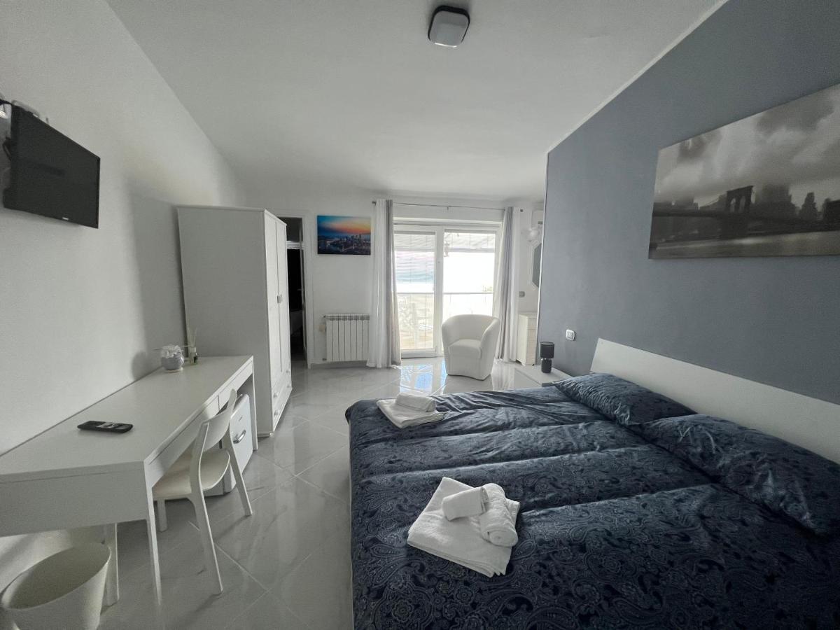 Villa Ludo A Zambrone Tropea Экстерьер фото
